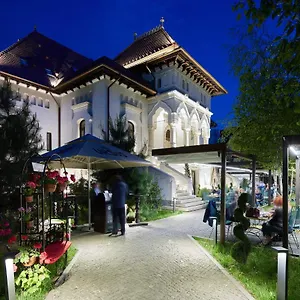 4* Otel La Boheme